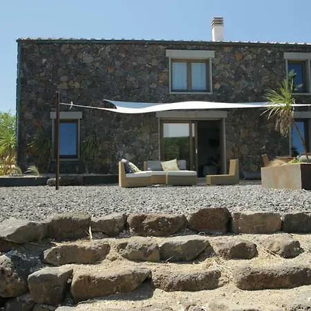 فيلة Casa Mira *