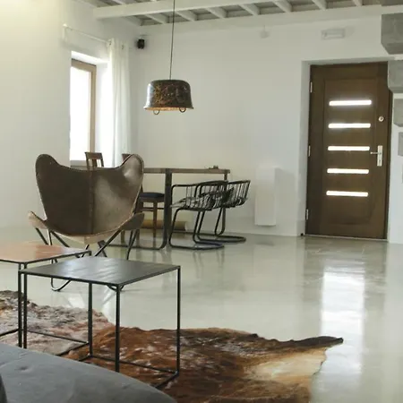 Casa Mira أروسييْ