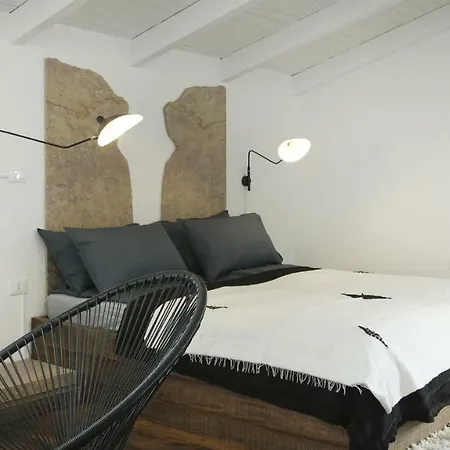 فيلة Casa Mira