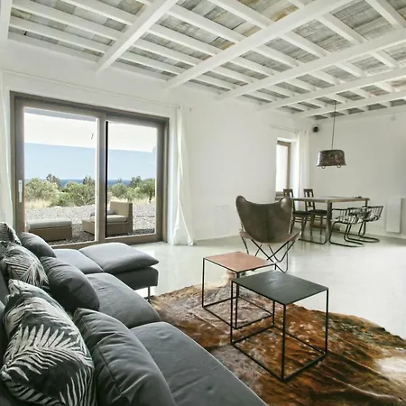 Casa Mira